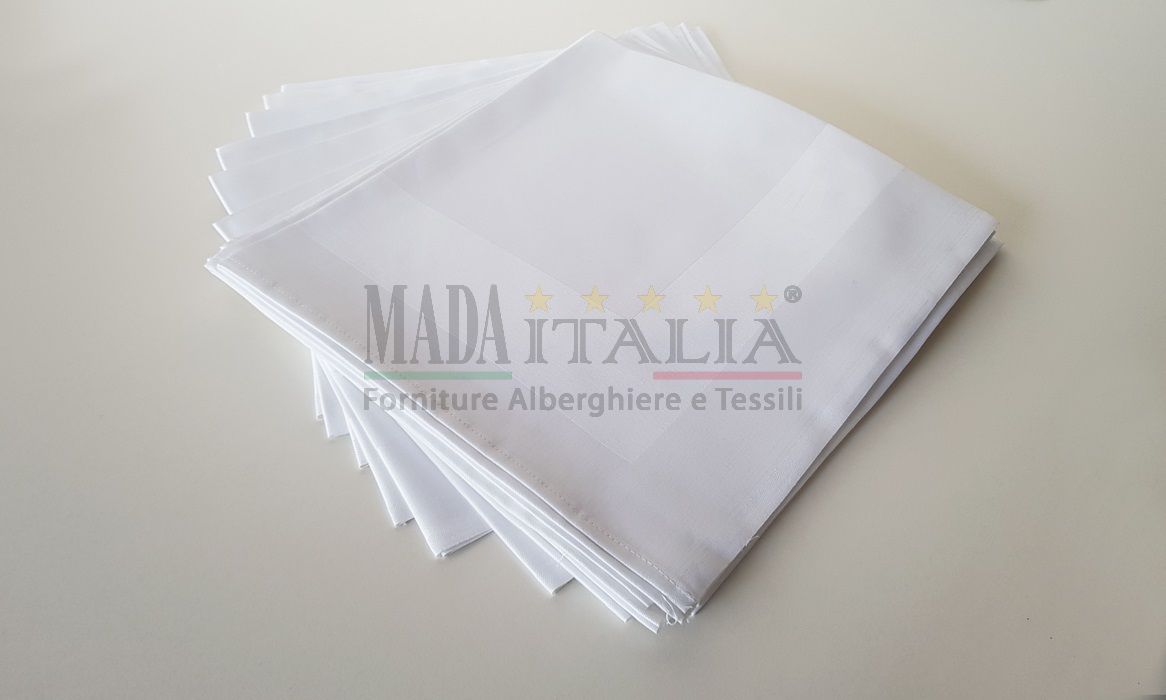 Tovagliolo_Fascia_Raso_Tavolo_Ristorante_2-MADA_Italia