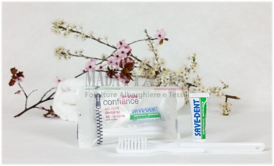 SET DENTI LINEA CORTESIA "CONFIANCE" (150pz./€0,4492) - immagine 2