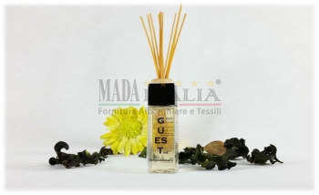 SHAMPOO BALSAMO LINEA CORTESIA "GUEST" FLACONE 30ml. (300pz./€0,2432)