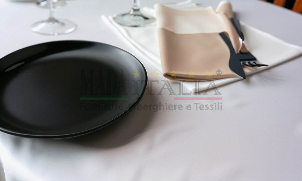 TOVAGLIA FASCIA RASO BIANCO 150x150 cm. - immagine 5