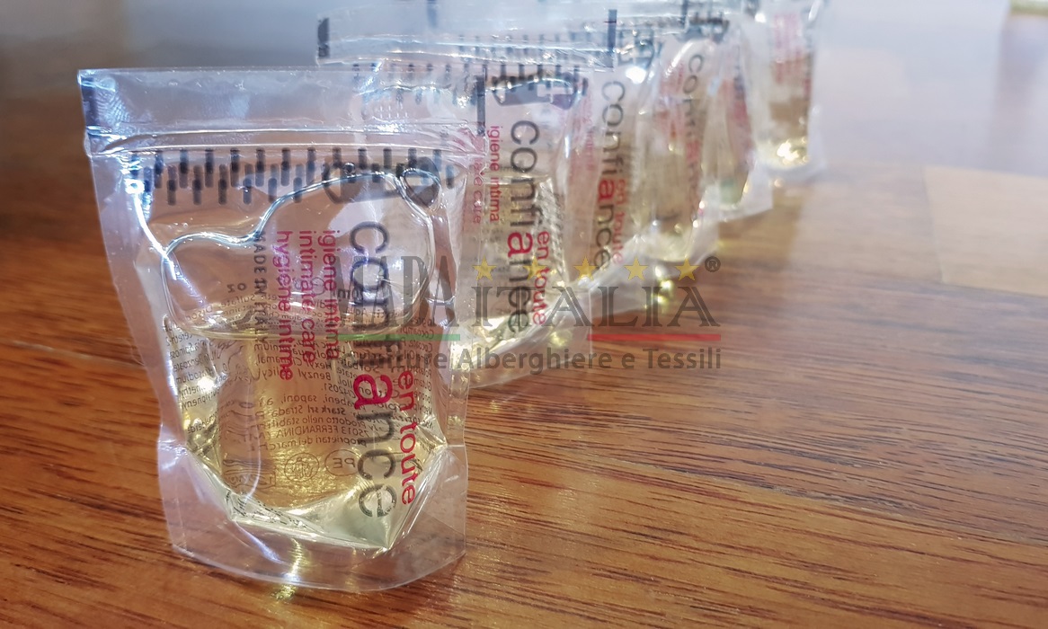 Vendita Igiene Intima Linea Cortesia Hotel Confiance Stand Up